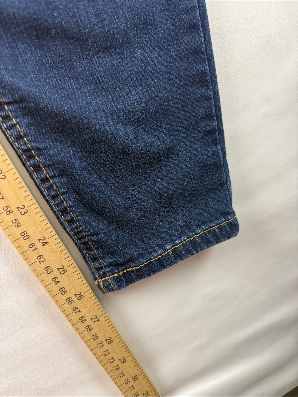 Kensie Effortless Ankle Mid Rise Jeans Women's Size 10 Stretch Denim EUC - Picture 4 of 10